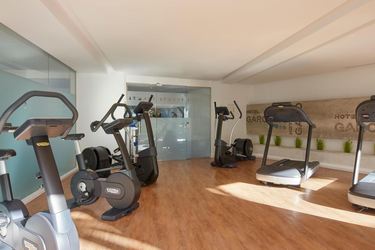 加伦达纯盐酒店 - 仅限成人 帕尔马海滩 外观 照片 The gym at the hotel